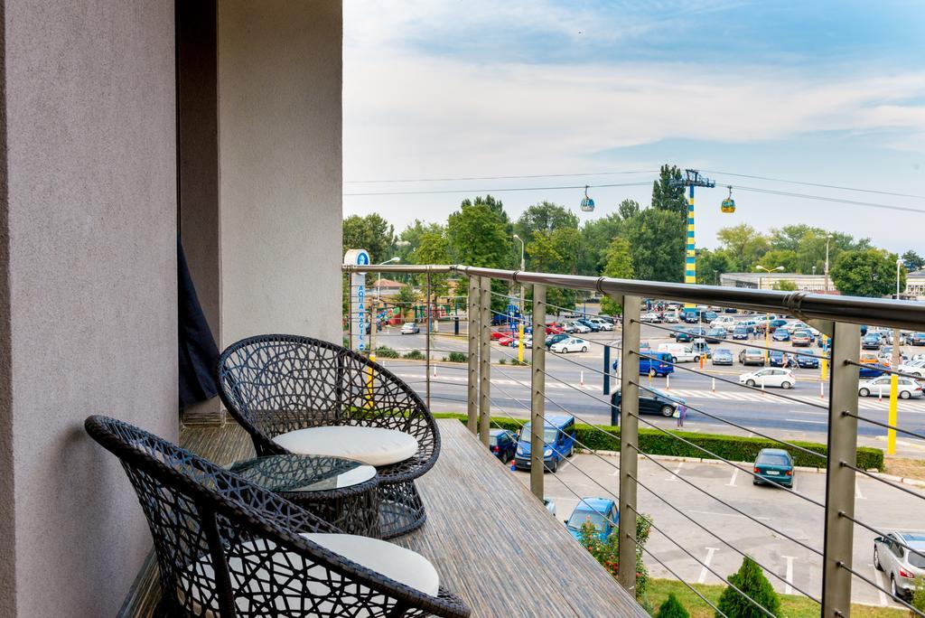 Hotel On Plonge Junior Mamaia Εξωτερικό φωτογραφία
