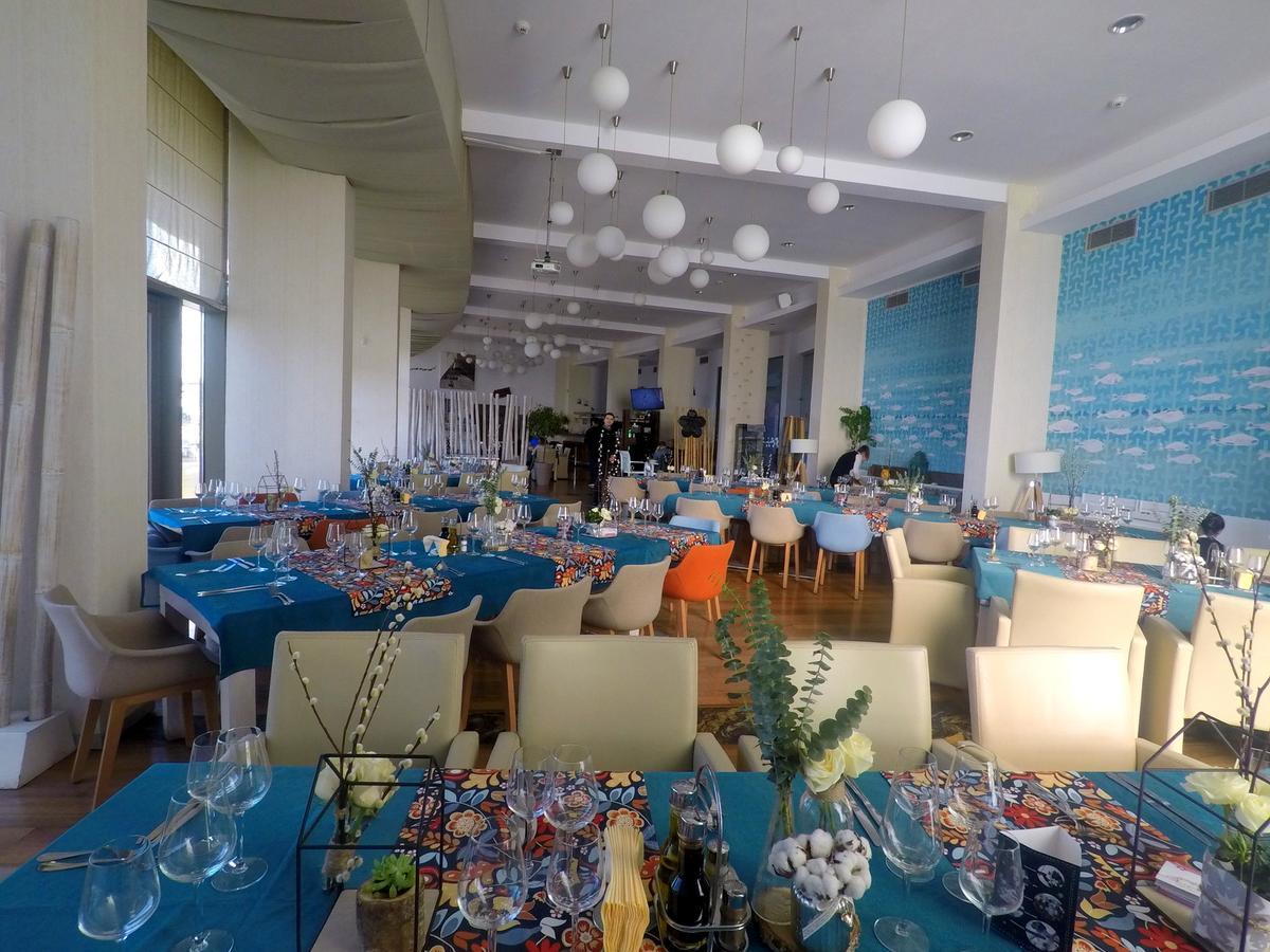 Hotel On Plonge Junior Mamaia Εξωτερικό φωτογραφία